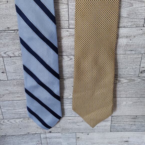 Nautica Men's Neckties 100% Silk Blue Navy Blue Yellow Ties Lot of 2 - Picture 3 of 5